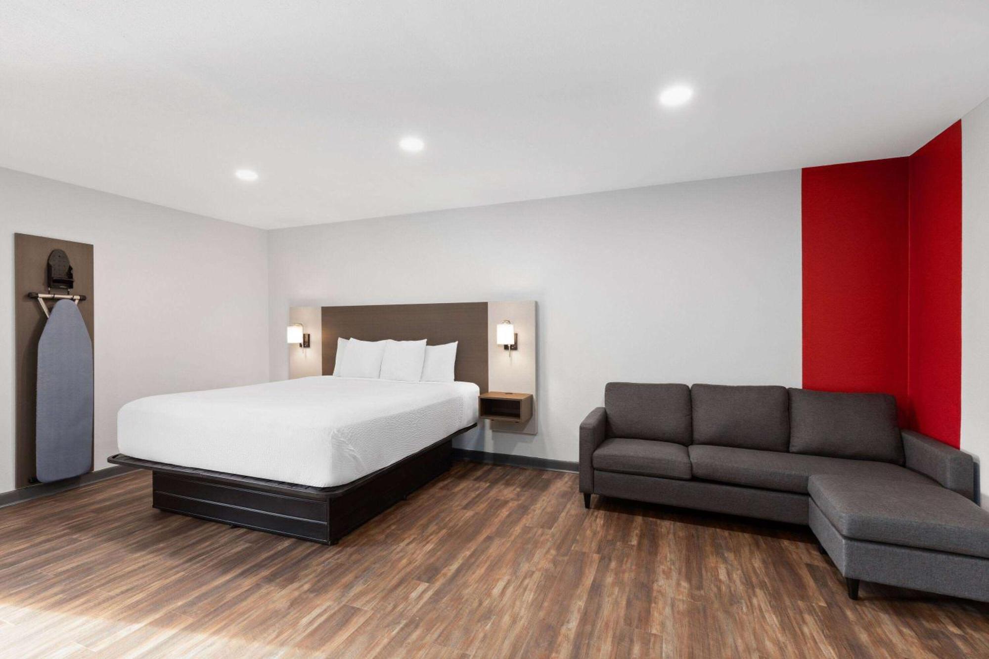 Ramada By Wyndham Bainbridge Exterior foto