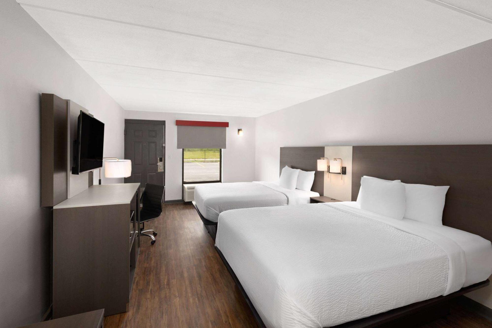 Ramada By Wyndham Bainbridge Exterior foto