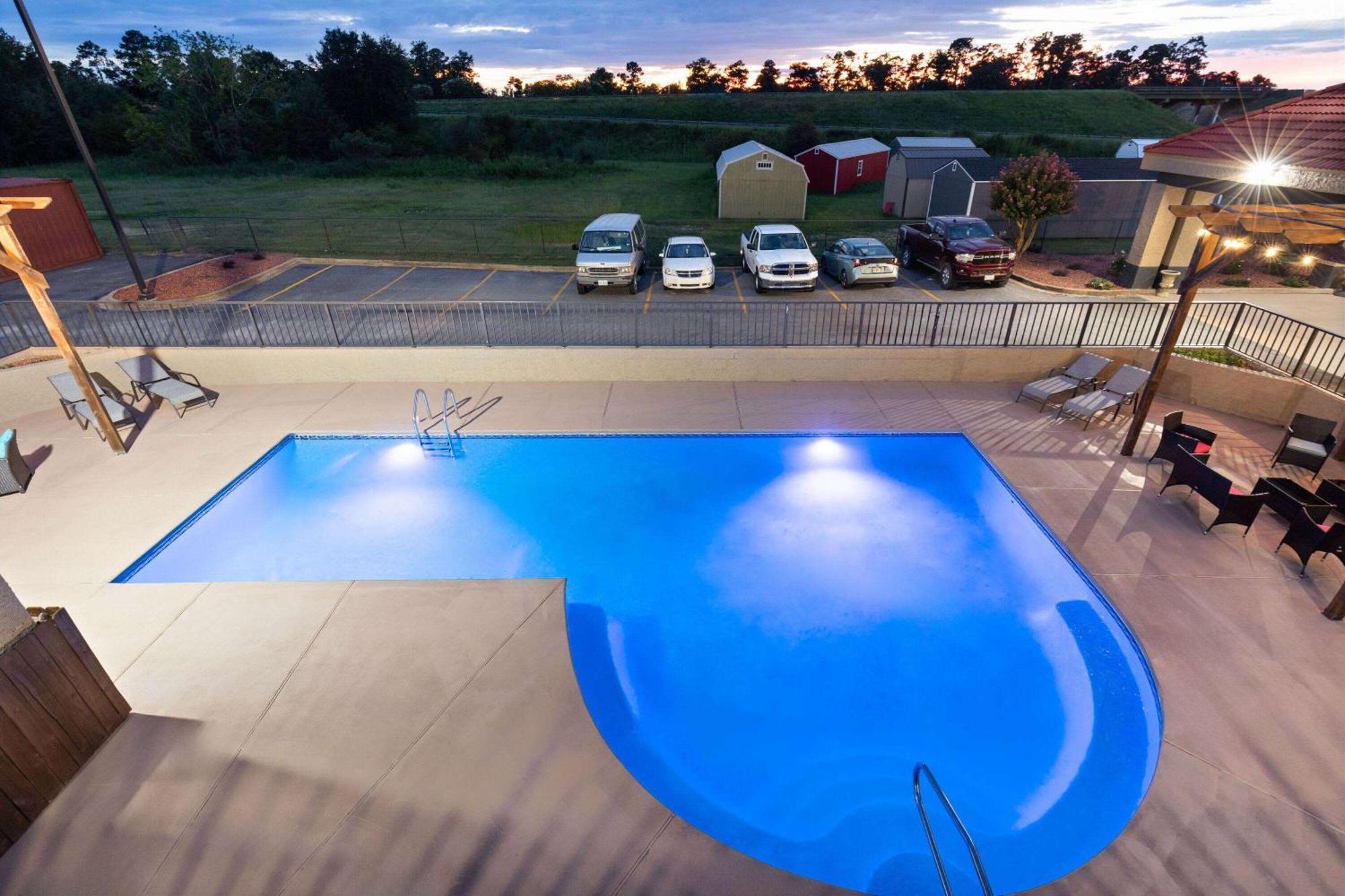 Ramada By Wyndham Bainbridge Exterior foto